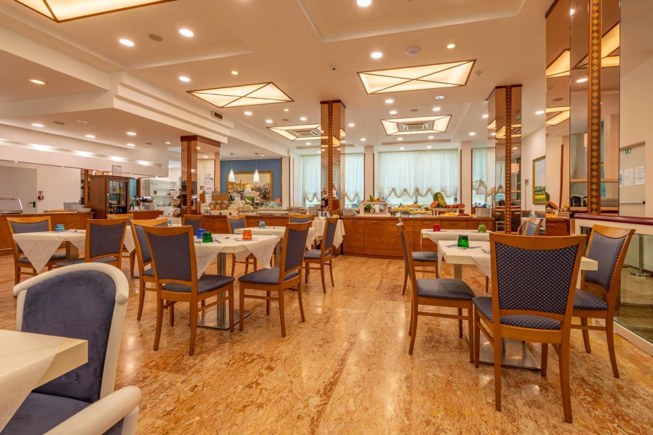 Hotel Smeraldo Cesenatico Εξωτερικό φωτογραφία