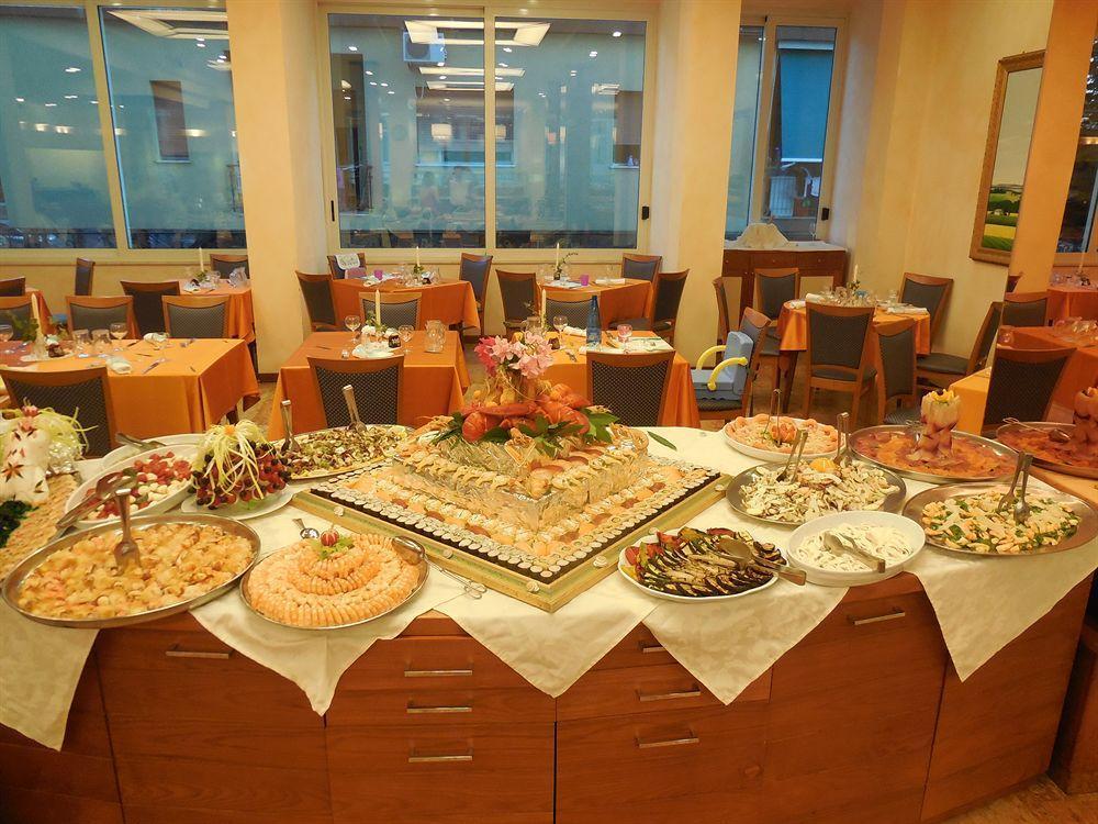 Hotel Smeraldo Cesenatico Εξωτερικό φωτογραφία