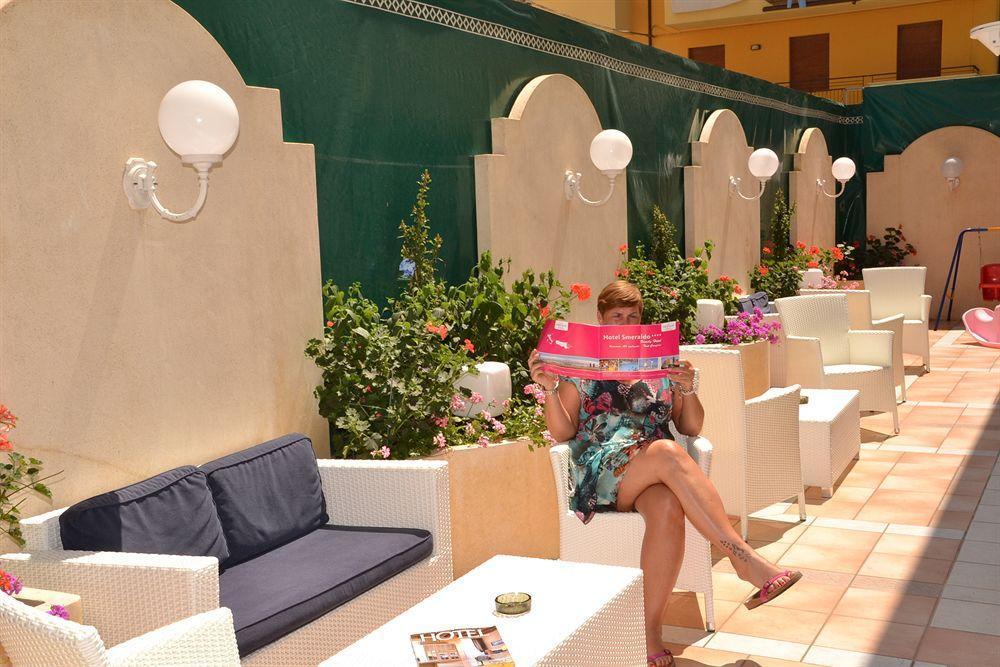 Hotel Smeraldo Cesenatico Εξωτερικό φωτογραφία