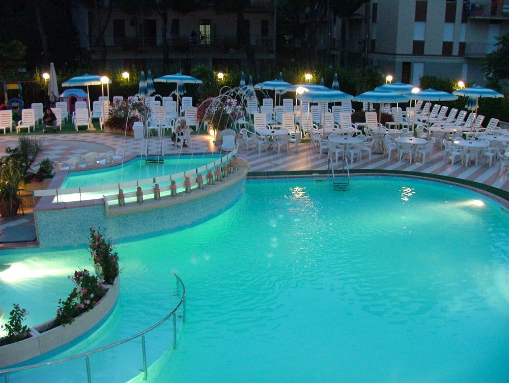 Hotel Smeraldo Cesenatico Εξωτερικό φωτογραφία