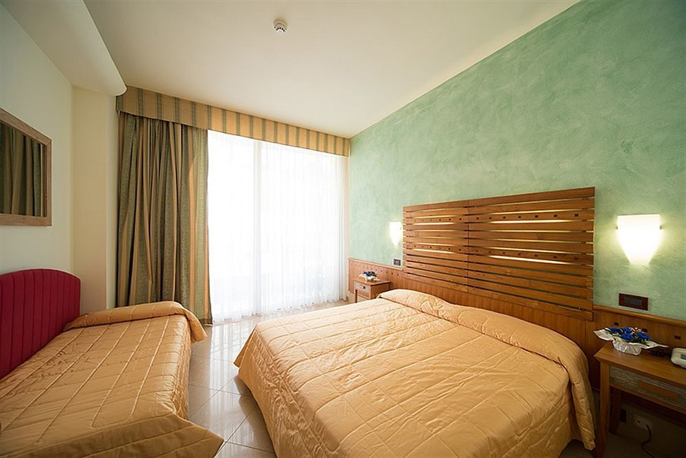 Hotel Smeraldo Cesenatico Εξωτερικό φωτογραφία