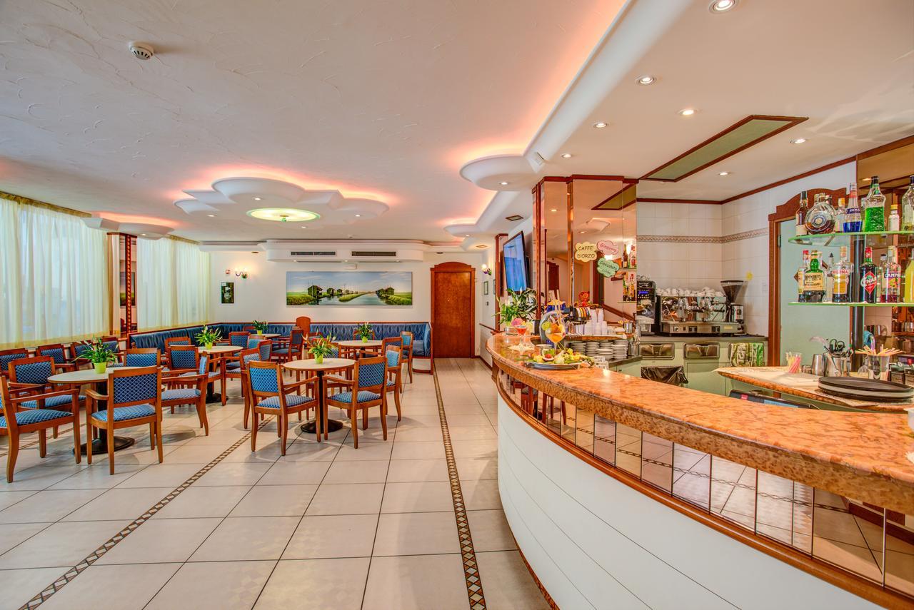 Hotel Smeraldo Cesenatico Εξωτερικό φωτογραφία